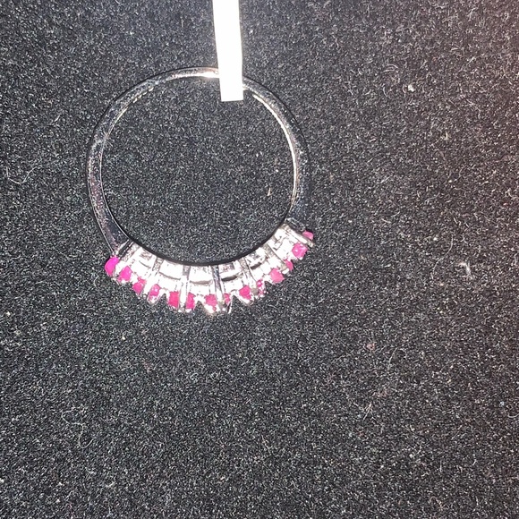 Ring Ruby @ Topaz - Picture 5 of 6